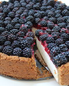 Творожный чизкейк с ежевикой