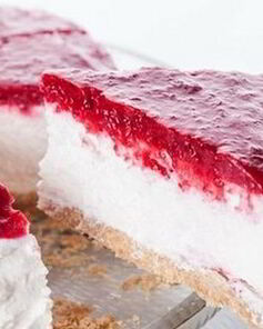 Ягодный чизкейк с протеином и сметаной