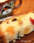 Кекс с изюмом и цукатами
