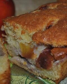 Кекс с карамелизированными нектаринами