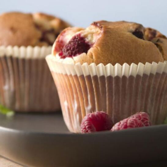 Рецепт кекс с малиной и корицей