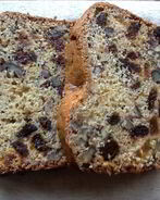 Кекс с орехами и курагой