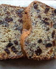 Кекс с орехами и курагой