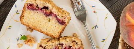 кекс со сливами и хрустящим штрейзелем. Шаг 15