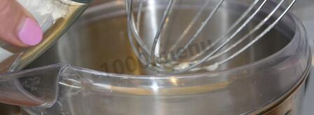 кексы в формочках на сметане. Шаг 4