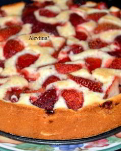 Клубничный летний кекс