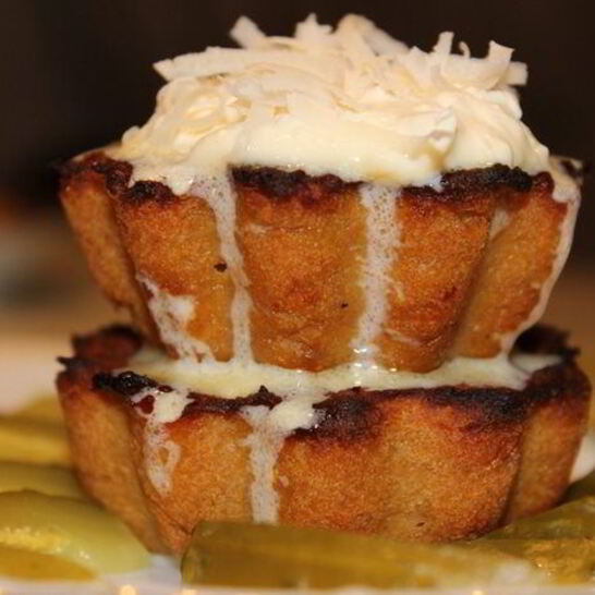 Рецепт мясных закусочных кексов с сырома моцареллы