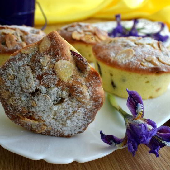 Рецепт пасхальные кексы с клюквой