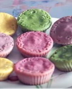 Цветные кексы