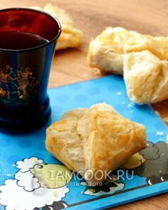 Хачапури из слоеного теста