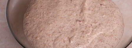 батоны на пшеничной закваске с беконом и луком. Шаг 10