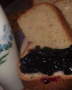 Белый хлеб на ряженке