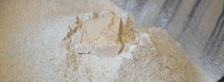 домашний хлеб с сухофруктами и фундуком. Шаг 3