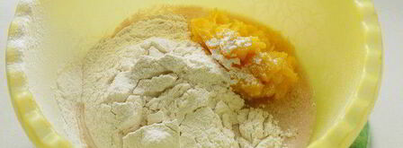 хлеб с тыквой, чесноком и перцем. Шаг 3