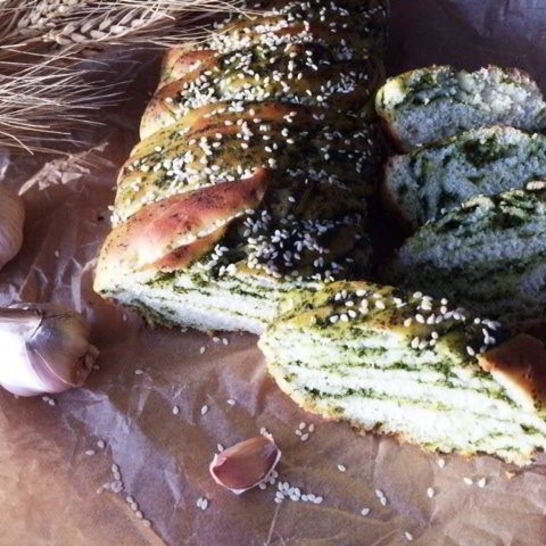 Рецепт хлеб с зеленью и чесноком