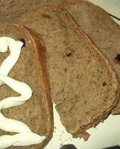 Ржаной хлеб с сушеной клюквой