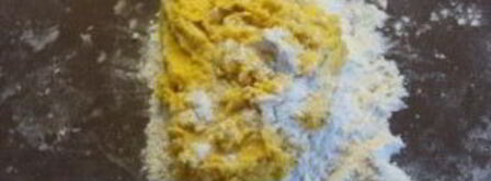 хворост на желтках. Шаг 3