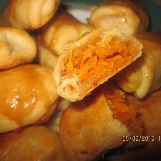 Рецепт конвертики с морковкой и яблоком