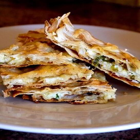 Рецепт лаваш с луком и сыром