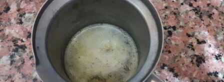 лаваш с тунцом и шпинатом, запеченный в глиняной тарелке. Шаг 3