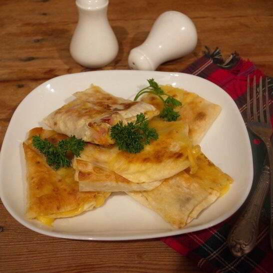 Рецепт лаваш с ветчиной и твердым сыром