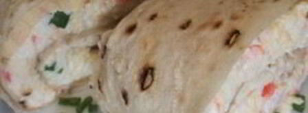 рулетики из лаваша с крабовыми палочками. Шаг 4