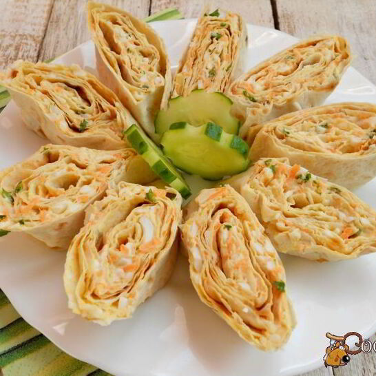 Рецепт рулетики из лаваша с сыром, яйцами и морковью