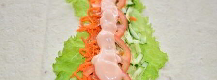 сосиска в лаваше с корейской морковкой. Шаг 5