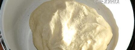 фокачча на белом вине. Шаг 4