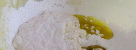 фокачча с грушей, сыром и беконом. Шаг 3