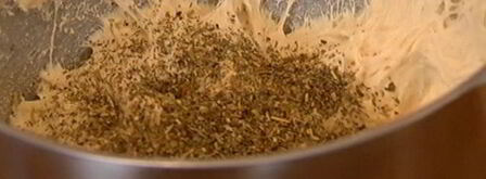 фокачча с прованскими травами. Шаг 6