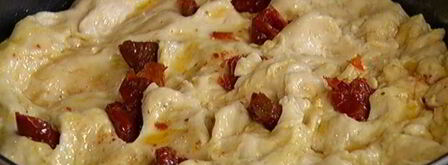 фокачча с вялеными помидорами и базиликом. Шаг 7