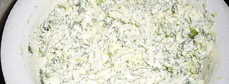 лепешки на простокваше весенние с творогом и зеленью. Шаг 2