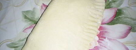 лепешки на простокваше весенние с творогом и зеленью. Шаг 4