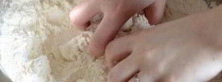 лепешки с беконом, луком и сыром. Шаг 2