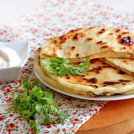 Рецепт лепешки с творогом и зеленью на сковороде