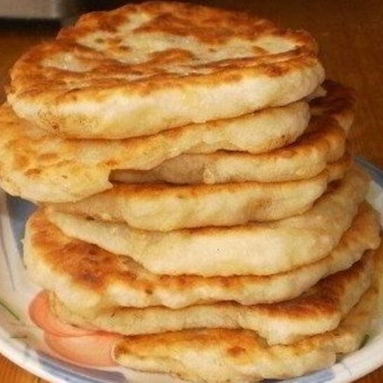 Рецепт мягкие сырные лепешки с начинкой из ветчины