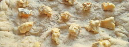 осенняя фокачча с виноградом и сыром. Шаг 4