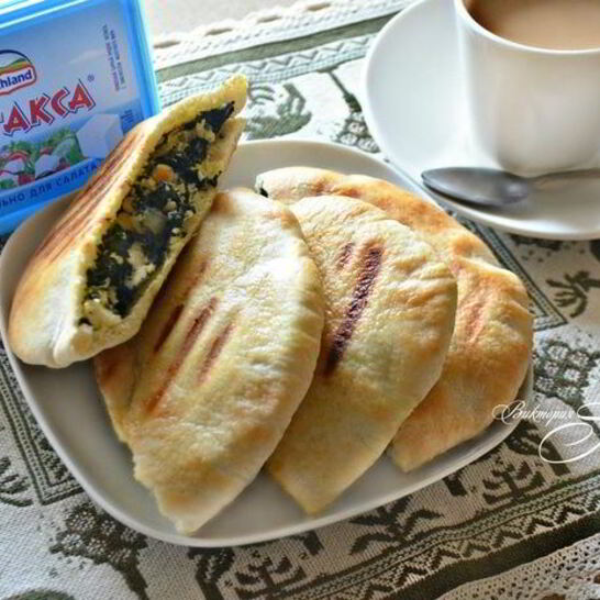 Рецепт пита с сыром и шпинатом