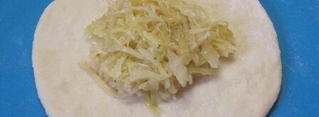 постные лепешки с капустой. Шаг 10