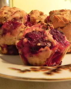 Кукурузные маффины с ягодами и кардамоном