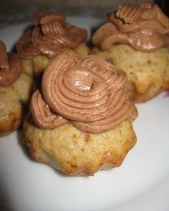 Маффины банановые с кофейным кремом