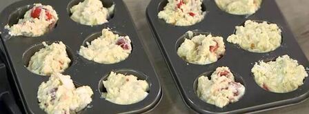 маффины с брынзой и помидорами. Шаг 7