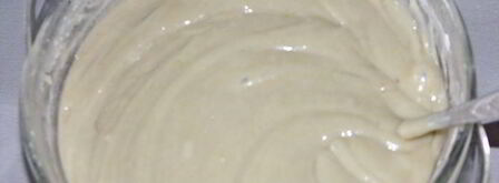 маффины с малиновым сиропом и красной смородиной. Шаг 3