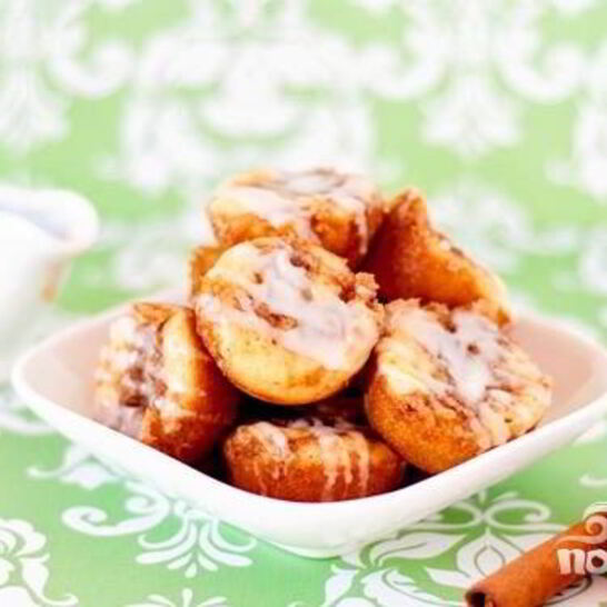 Рецепт маффины с посыпкой и ванильной глазурью