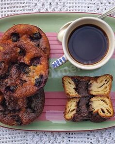 Маффины с шоколадом и аронией