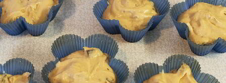 маффины с вареной сгущенкой. Шаг 9