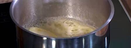 марципановые маффины с курагой. Шаг 3