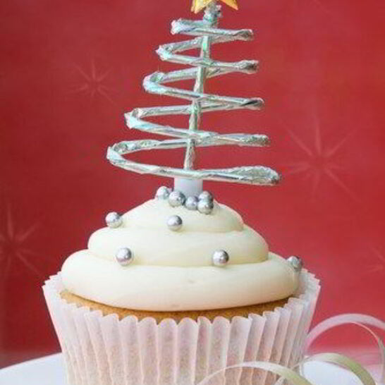 Рецепт новогодние маффины с белым и темным шоколадом