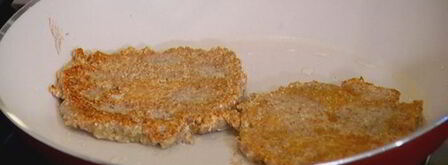 башенка из овсяных оладий, баклажана и феты. Шаг 4